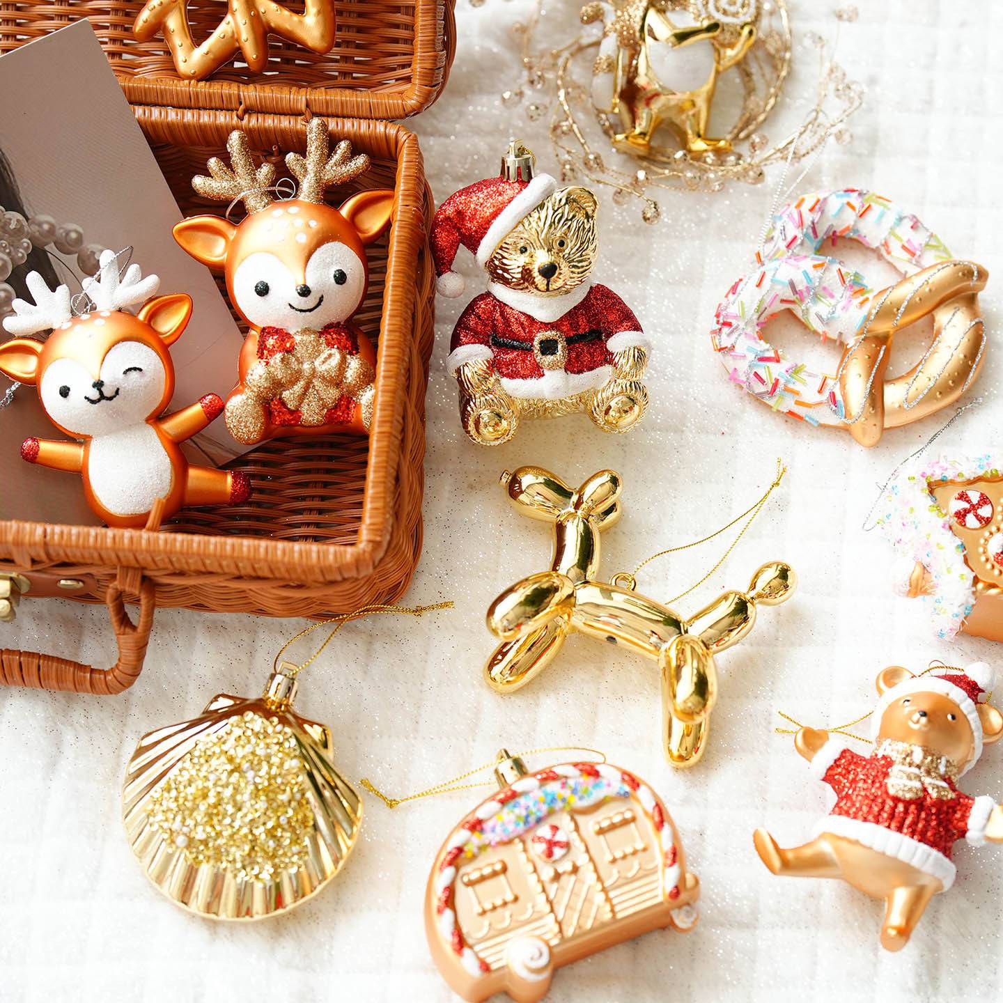 Christmas Atmosphere Balloon Dog Small Pendant Christmas Tree Snowflake House Pendant Small Ornament Wreath Accessory