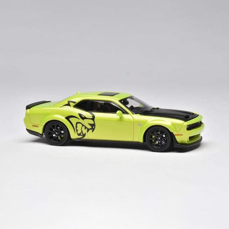 Novo Dodge Challenger Srt Hellcat Carro De Brinquedo Miniatura 1:64 Simulação Liga Abre Capô Presente Para Crianças