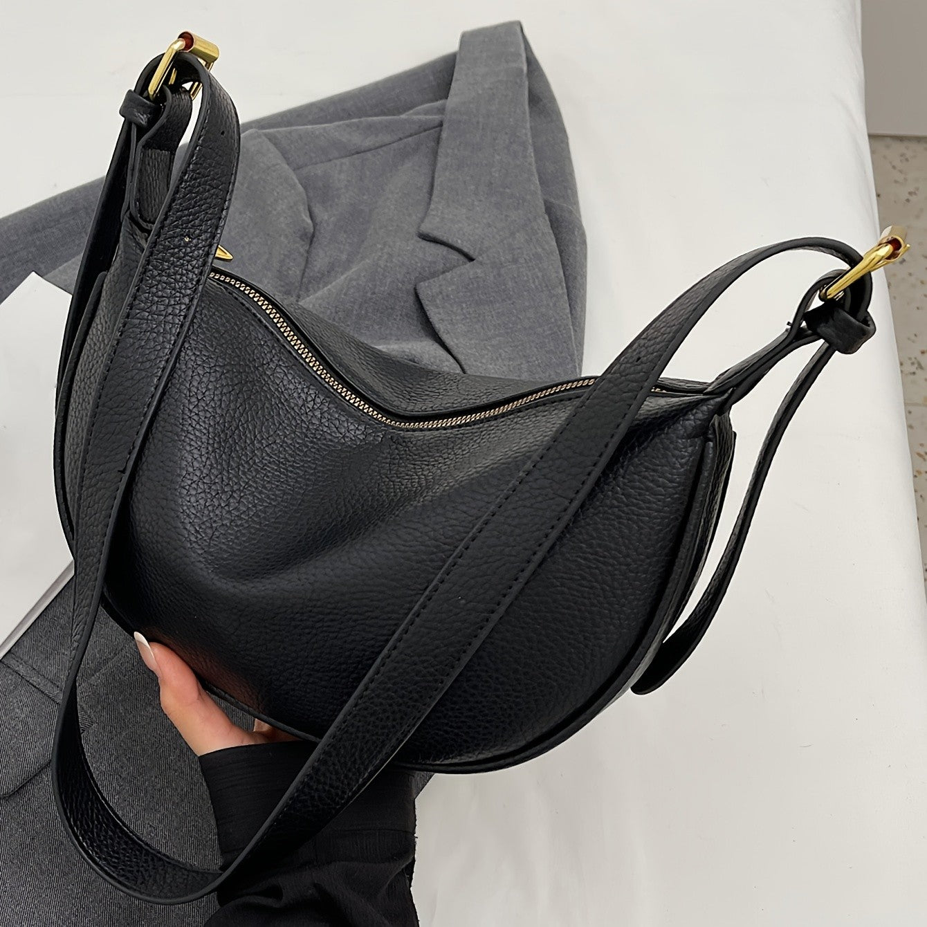 Luxury Women's Shoulder Bags PU Wallet Mobile Phone Dumpling Bag For Women Daily Commuting Crossbody Bag