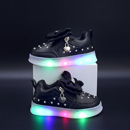 Spring Kids Shoes New Fashion Breathable Sneakers Kids Soft Non Slip Casual Girls Shoe LED Light Cute Versatile Princess Shoe