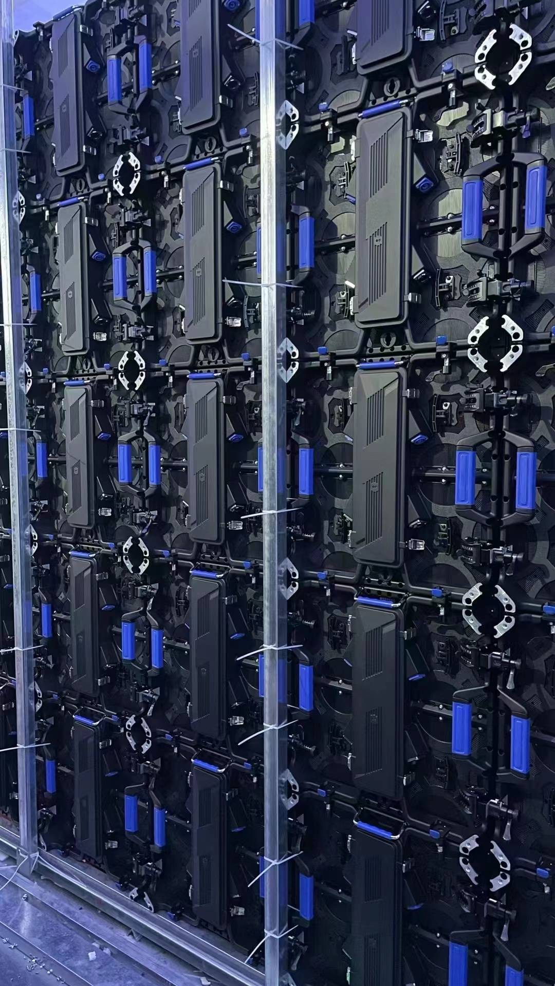 Factory direct sales P2.976 LED display screen indoor 500*500mm cabinet die-casting aluminum stage exhibition LED  panel