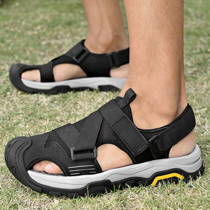 Non-Slip Sunnmer Fashion Flats Men's Breathable Sandals Lightweight Outdoor Sport Sandals Anti-collision Toe Male Beach Shoes