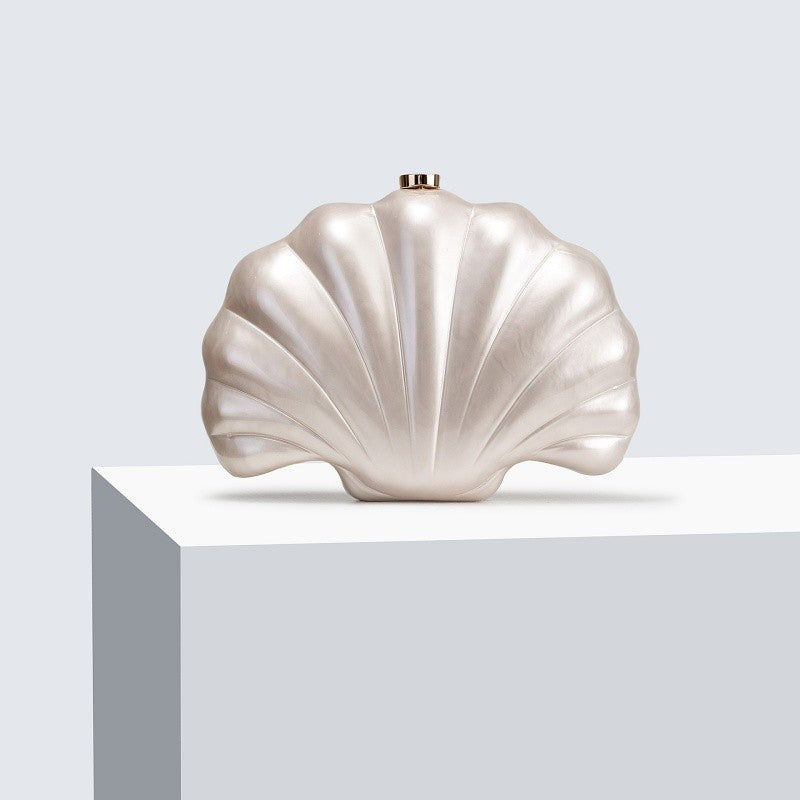 Ladies' new one shoulder diagonal cross bag, shaped shell acrylic bag, fashionable evening handbag