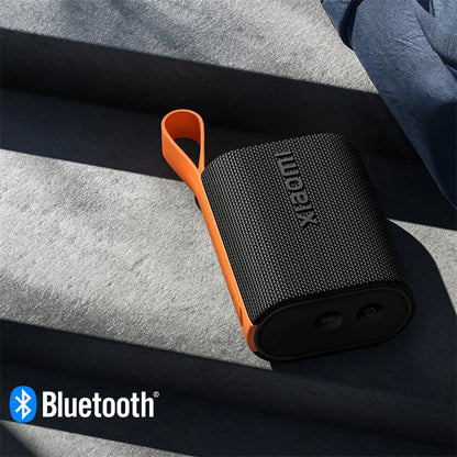 NOVA Xiaomi Sound Pocket IP67 Bluetooth 5.4 Alto-falante Portátil Combo Estéreo TWS 1000mAh 10 Horas de Bateria de Longa Duração Microfone