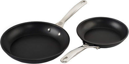 Le Creuset PRO Series Nonstick Cookware Set, 2-Piece (8 & 10 Frying Pans), Gray