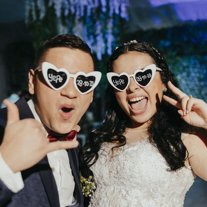 100-10Pcs DIY Wedding Sunglasses Personalised Heart Sunglasses with Pen Bachelorette Party Glasses Bridesmaid Gifts for Guests