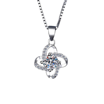 18K white gold and platinum PT950 necklace women's fashionable and versatile four-leaf clover windmill pendant clavicle chain