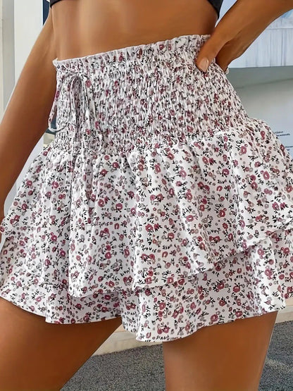 Spring and summer new small floral fashion women's shorts with a drape effect, versatile casual skirt pants.