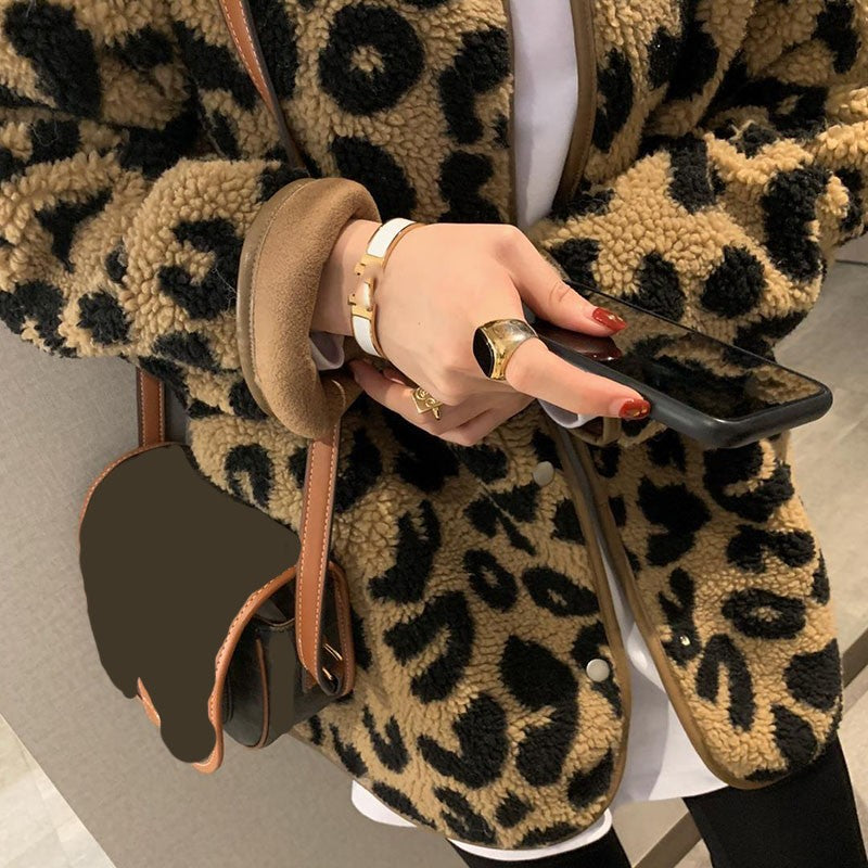 New Vintage Leopard Print Winter Warm Coats Female Fashion Lightweight Lamb Wool Jacket Women Casual Loose Plush Short Outerwear