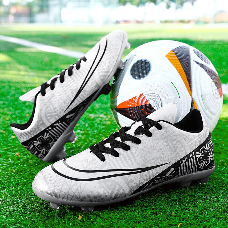 Men Soccer Shoes Adult Kids FG Football Boots Cleats Grass Training Turf Shoes Outdoor Non Slip Futsal Sneakers Unisex