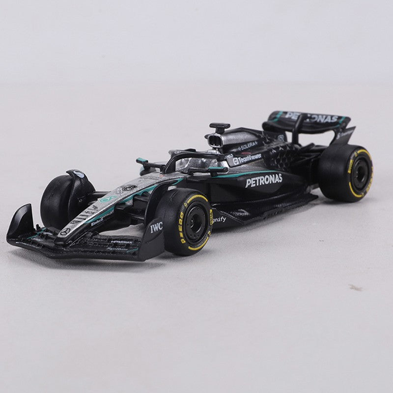 Burago 1:64 Mercedes-AMG F1 W16 Racing Car Alloy Model Car George Russell #63