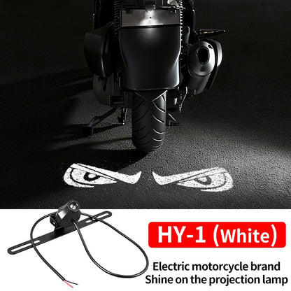 Luz de projeção de motocicleta e veículo elétrico olho de diabo LED de alta definição luz de placa anti-colisão traseira mod