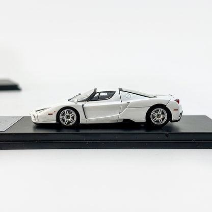 Rei Modelo 1:64 Edição Enzo Figura Simulação Liga Abre-Tampa Miniatura Die-Cast Carro Modelo Personalizado Brinquedos Presente Ornamento Colecionável