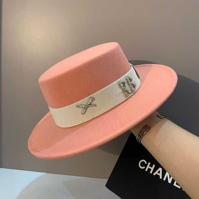 2022 new oversized edge flat top hat retro French felt hat outdoor sun hat women's big-brimmed fedora hat