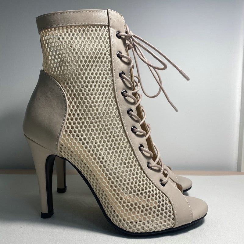 Novas Sandálias Femininas de Salto Alto Sexy Vazadas em Tela Tendência da Moda Verão Conforto Peep Toe Botas Stilettos Jazz Dance Tamanhos Grandes