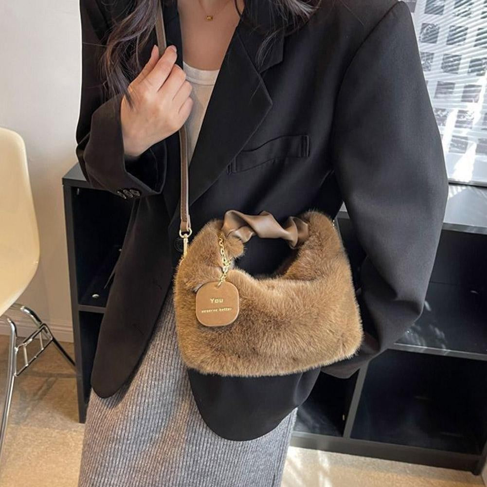 New Winter Plush Handbag Small Half Moon Crossbody Bag Simple Elegant Cute Ladies Shoulder Bag