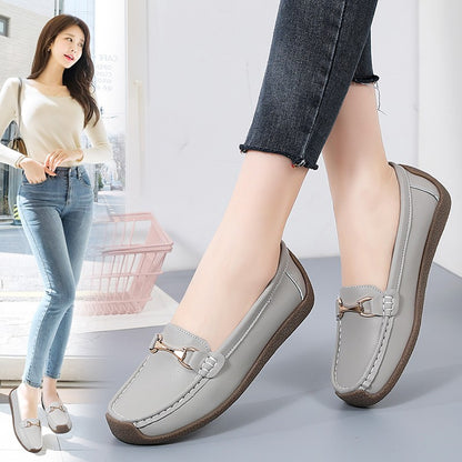 Vulcanize Women Shoes Flats Leather Moccasins Sneakers Designer Shoes for Women Slip-on Loafers Female Boat Shoes Big Size 43