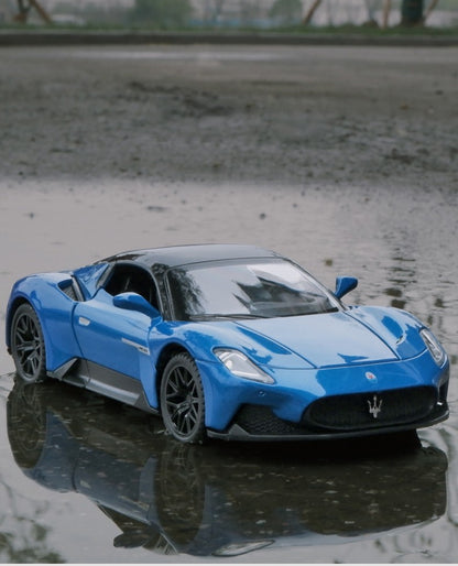 1:32 Maserati MC20 Coupé Liga Esporte Carro Fundido Miniatura Metal Carro Simulação Som e Luz Carro Brinquedo Para Meninos Velozes e Furiosos