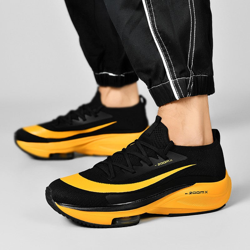 Tênis de Corrida Masculino Respirável Amortecimento de Corrida ao Ar Livre Tênis de Caminhada Tênis de Luxo para Casais Sapatos Antiderrapantes de Malha para Todo-Terreno