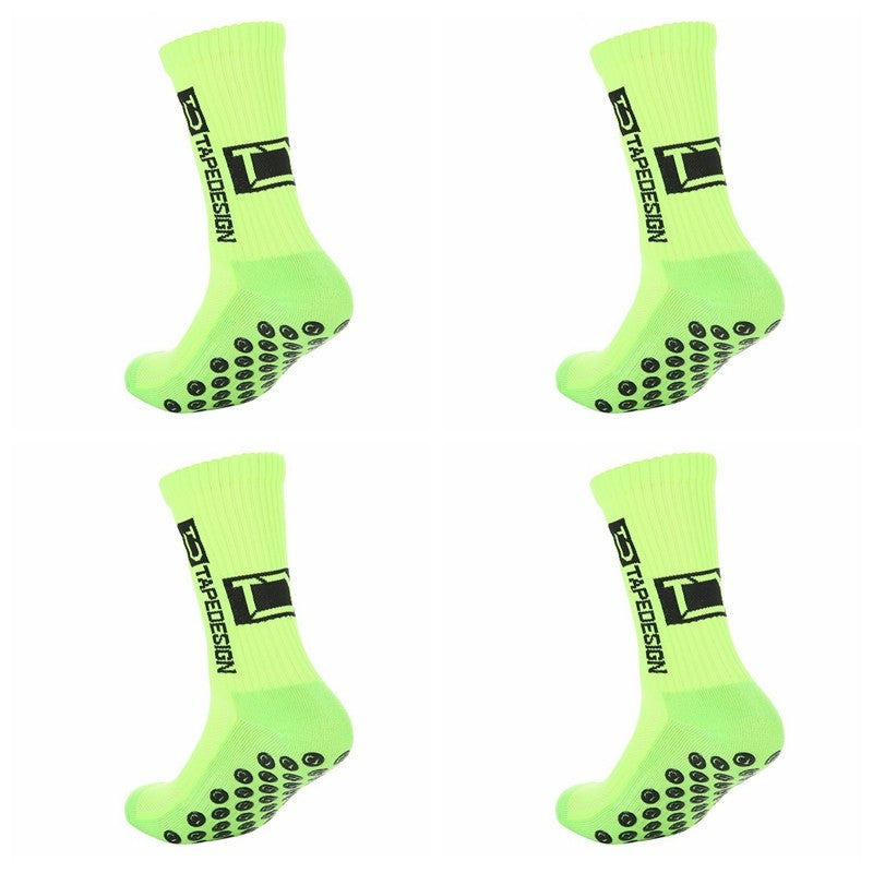 4 pares de meias de futebol coladas TC de cano médio novas para treinamento e competição esportiva, meias antiderrapantes e respiráveis