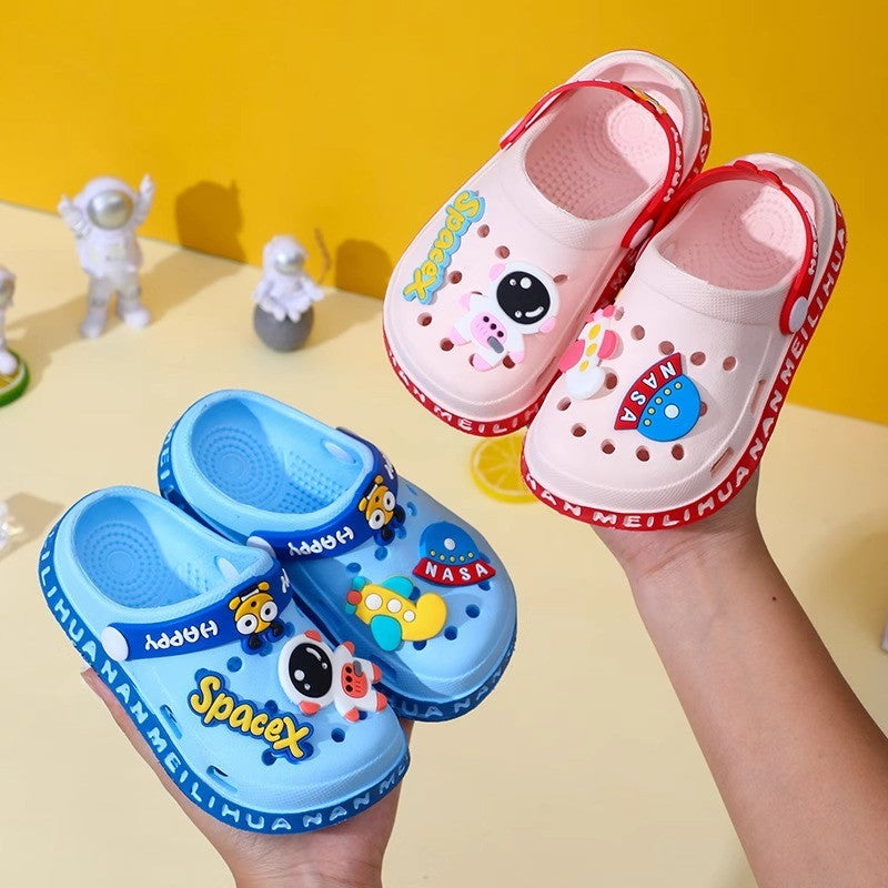 Children's Cartoon Baby Soft-Soled Sandals – Ultra-Light Anti-Slip Infant Closed-Toe Sandals for Boys & Girls Beach Shoes