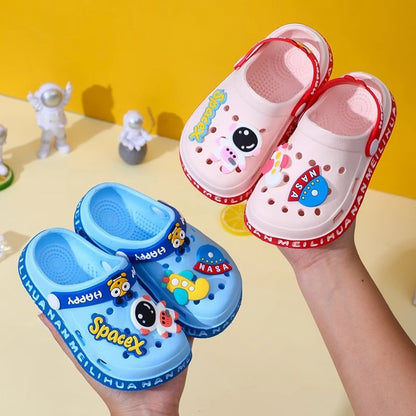 Children's Cartoon Baby Soft-Soled Sandals – Ultra-Light Anti-Slip Infant Closed-Toe Sandals for Boys & Girls Beach Shoes